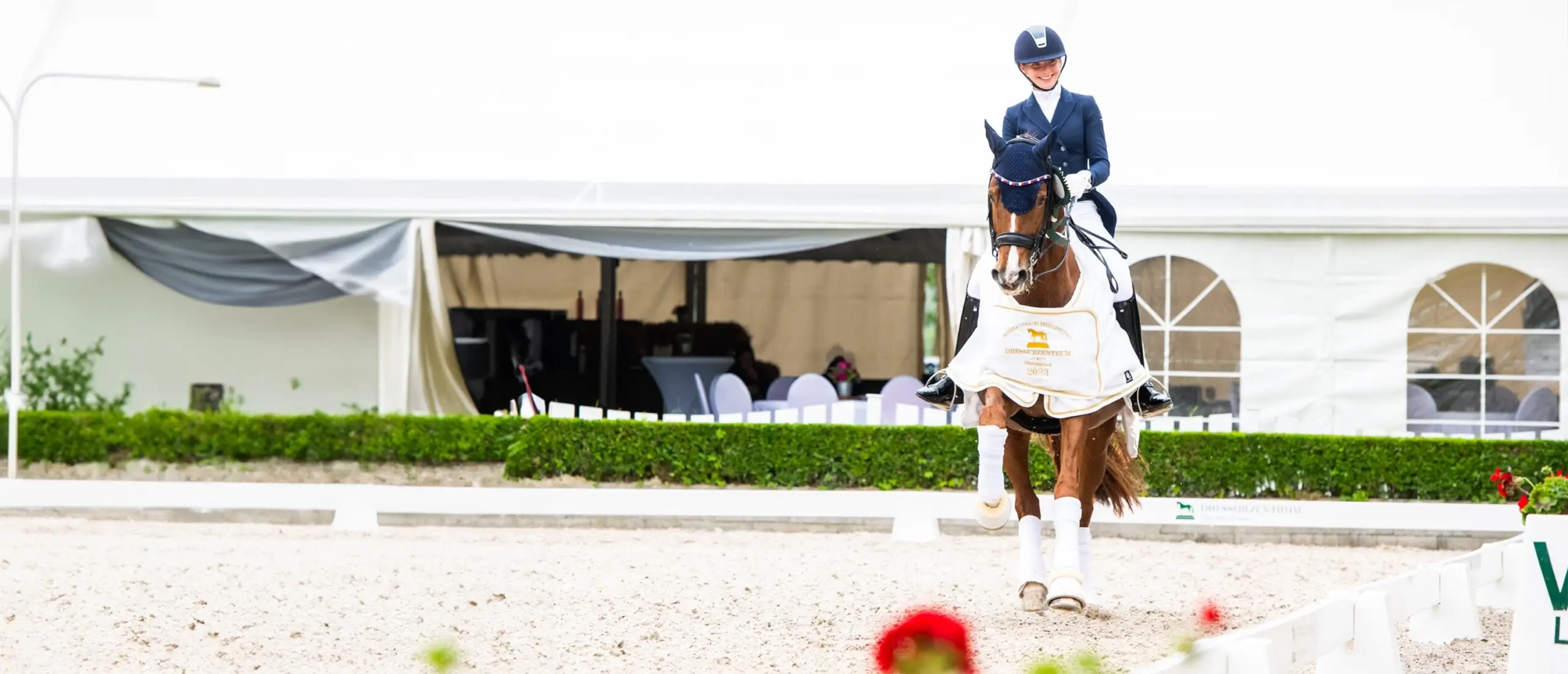 Celina-Bodstangen-Dressage-Dressurreiterin-Beritt-Pferdeausbildung-Pferdetraining-München-Bayern